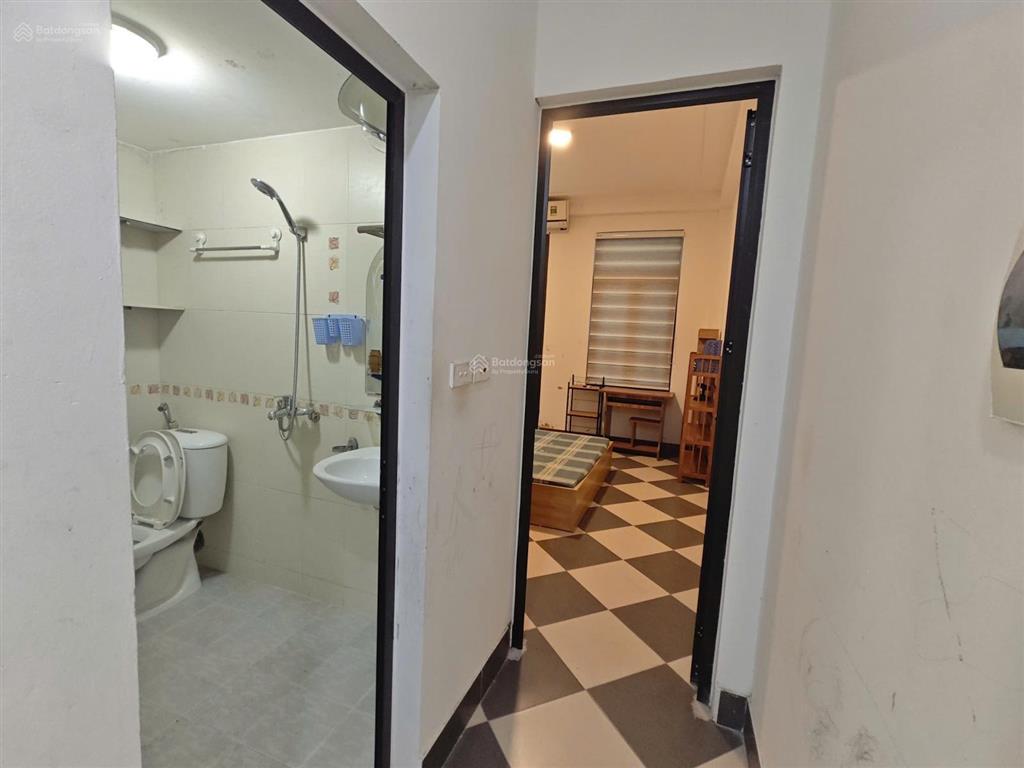 Cho thuê nhà 4 tầng (4pn, 3wc, 43m2) tại ngõ 73, tứ liên, q. tây hồ, giá cực chất 12 triệu vnd/th