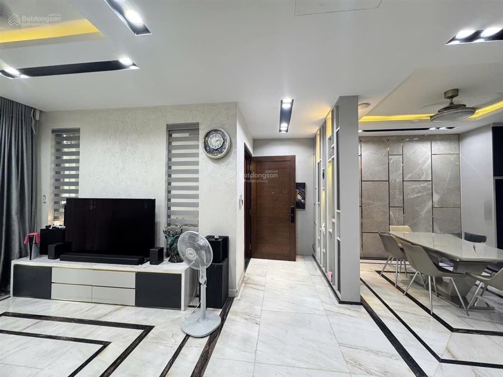 Bán nhanh biệt thự nine southhoàn thiện cao cấp  140m2 sẵn phòng chiếu phim, sauna  0932 991 ***