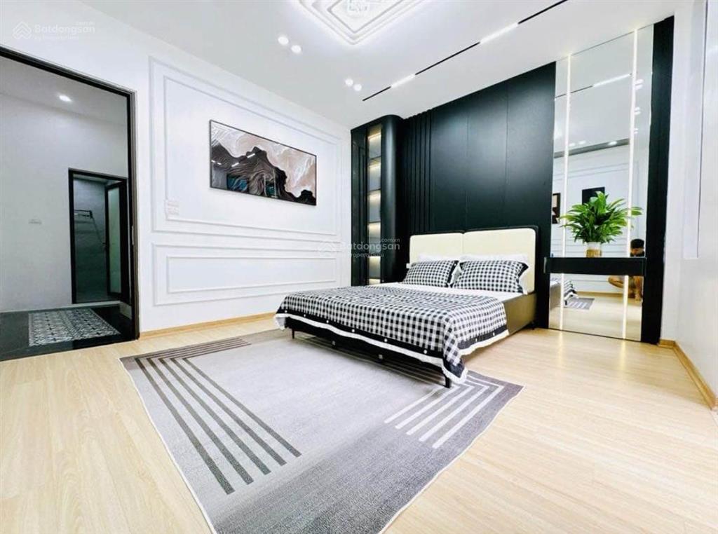 Siêu phẩm hoàng hoa thám 38m2x5 tầng giá chỉ hơn 7 tỉ ngõ nông gần phố  khu vực dân trí cao