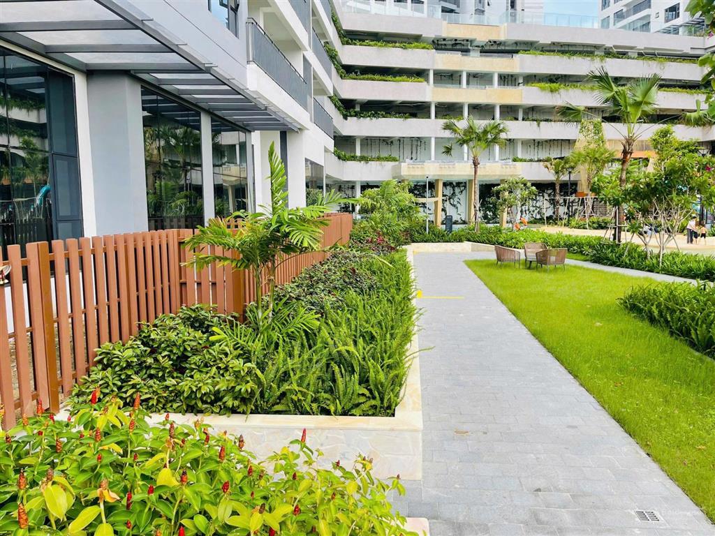 Chính chủ gửi bán căn hộ sân vườn tầng trệt infiniti (cả dự án có 6 căn) 5 phòng  2 cửa sang chảnh