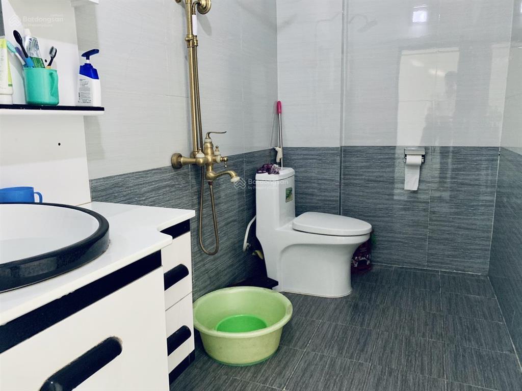 Cho thuê nhà lô góc văn cao, dt 65m2, 3 phòng ngủ thiết kế hiện đại