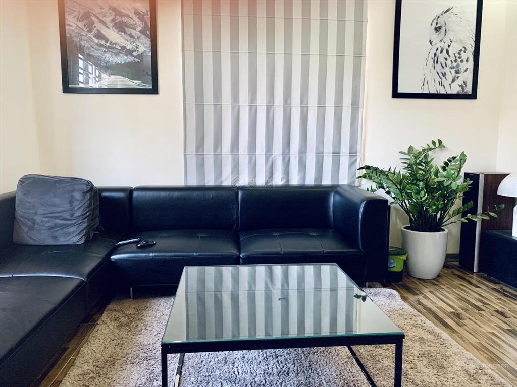 Cho thuê nhà lô góc văn cao, dt 65m2, 3 phòng ngủ thiết kế hiện đại