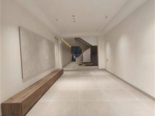 Cho thuê nguyên căn văn cao, dt 75m2, 4 ngủ khép kín, nội thất cao cấp.