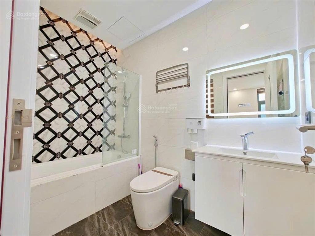 Cho thuê căn hộ vinhomes marina, 1 p. ngủ riêng biệt (50m2), có ban công