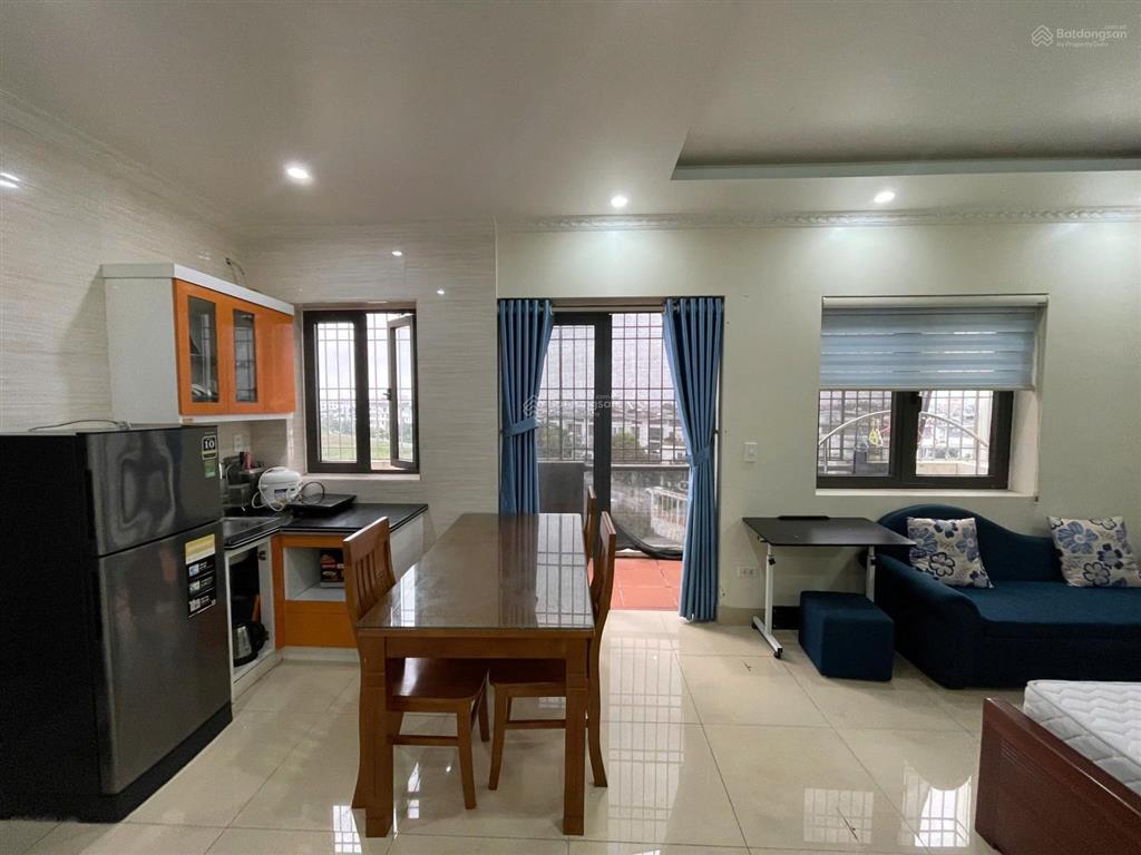 Cho thuê căn hộ 1 ngủ rộng (38m2) waterfront city, có ban công rộng.