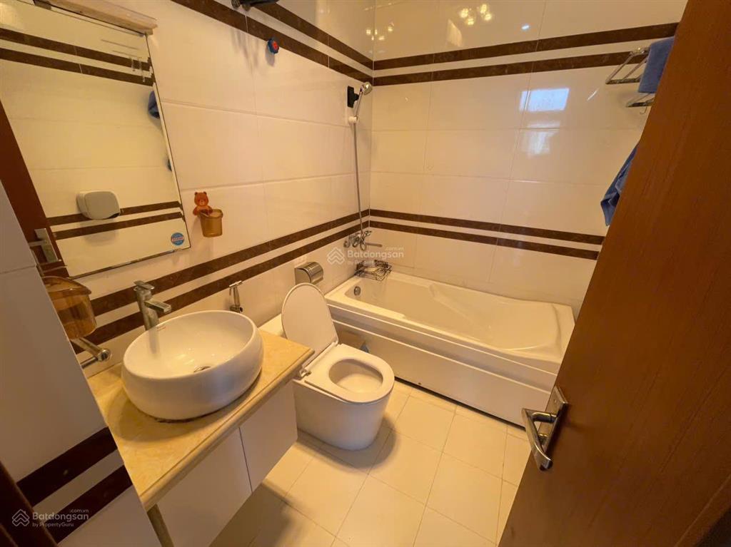 Cho thuê căn hộ 2 p.ngủ rộng (90m2) tại waterfront city.