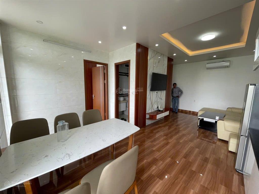 Cho thuê căn hộ 2 p.ngủ rộng (90m2) tại waterfront city.