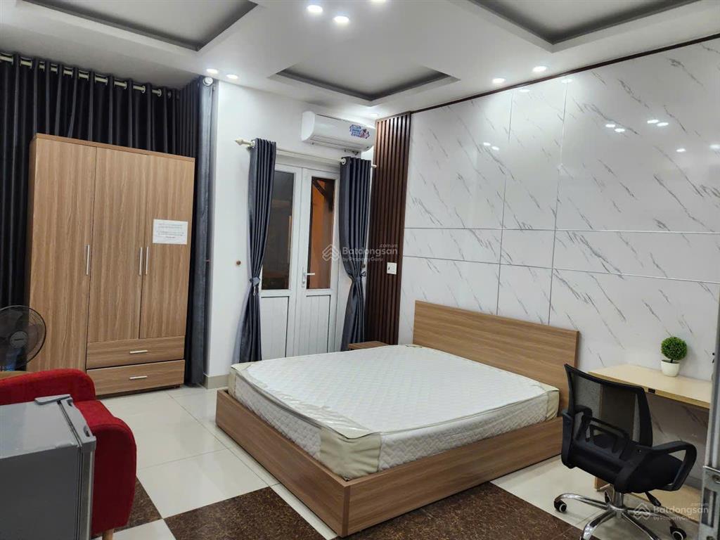 Cho thuê nhà nguyên căn phố văn cao, 6 p.ngủ khép kín, dt 70m2