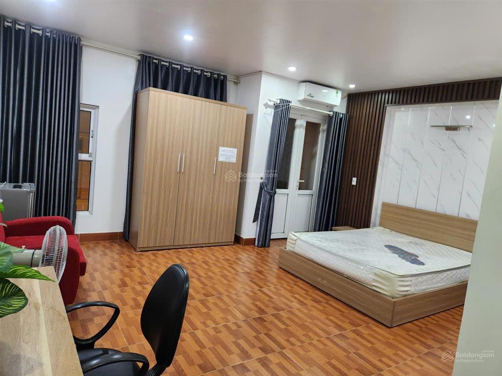 Cho thuê nhà nguyên căn phố văn cao, 6 p.ngủ khép kín, dt 70m2