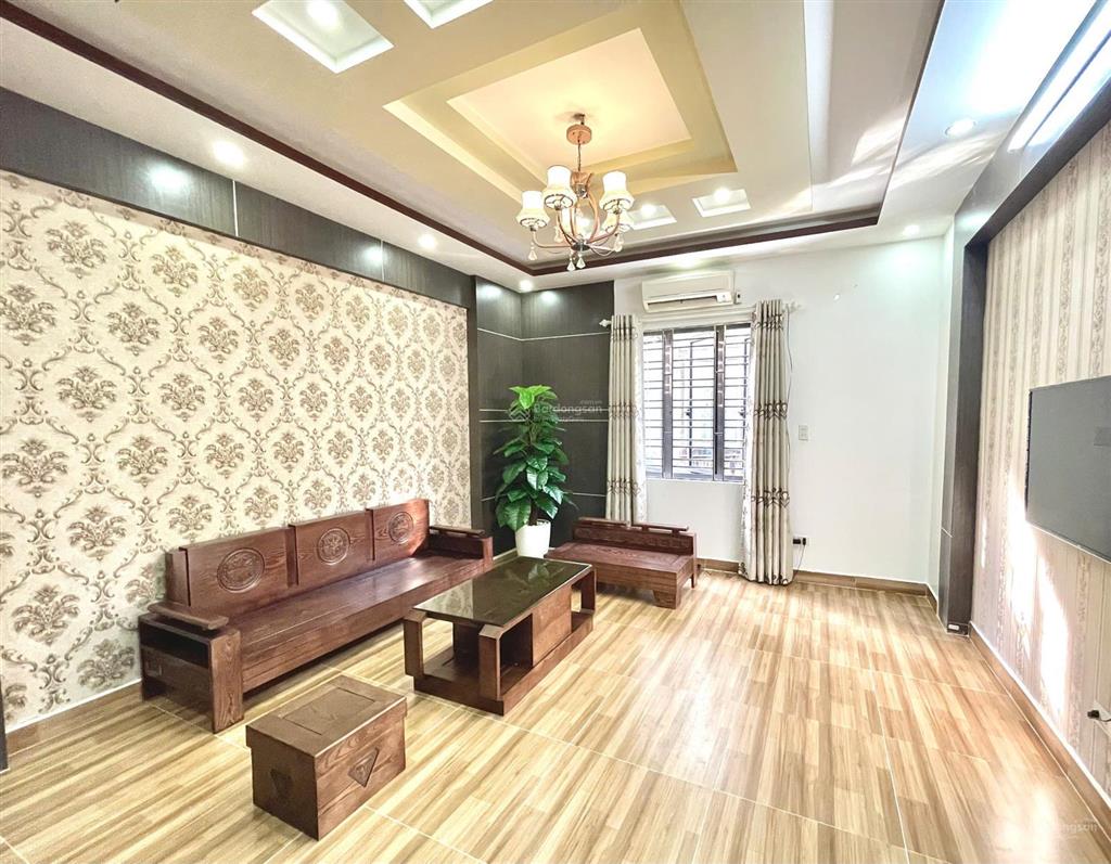Cho thuê nhà phố văn cao, dt 65m2 x 4 tầng, 3 ngủ khép kín full đồ.