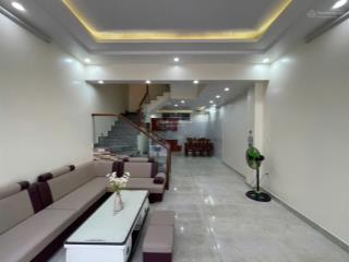 Cho thuê nhà phố văn cao, dt 55m2, 5 p.ngủ full nội thất.
