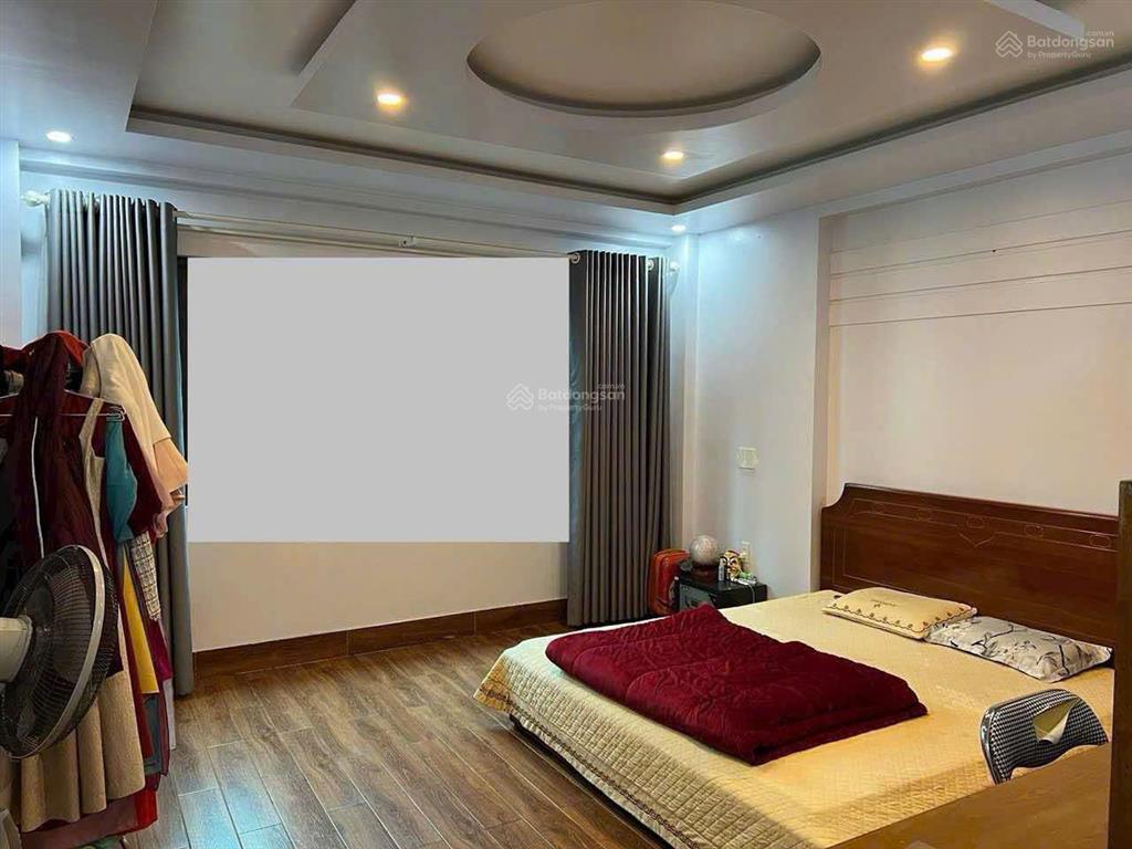 Cho thuê nhà phố văn cao, dt 55m², 4 p. ngủ full nội thất