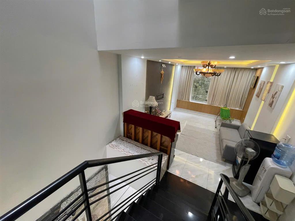 Cho thuê nhà khu phân lô văn cao, dt 70m2, 3 phòng ngủ, full đồ