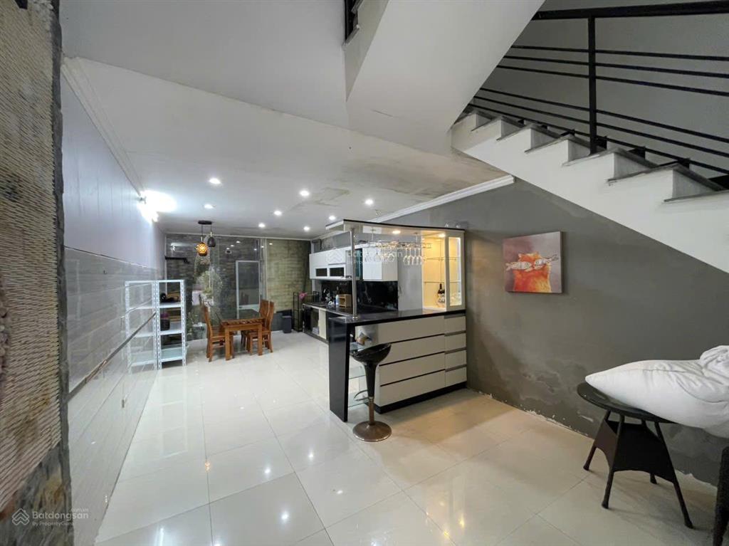 Cho thuê nhà khu phân lô văn cao, dt 70m2, 3 phòng ngủ, full đồ