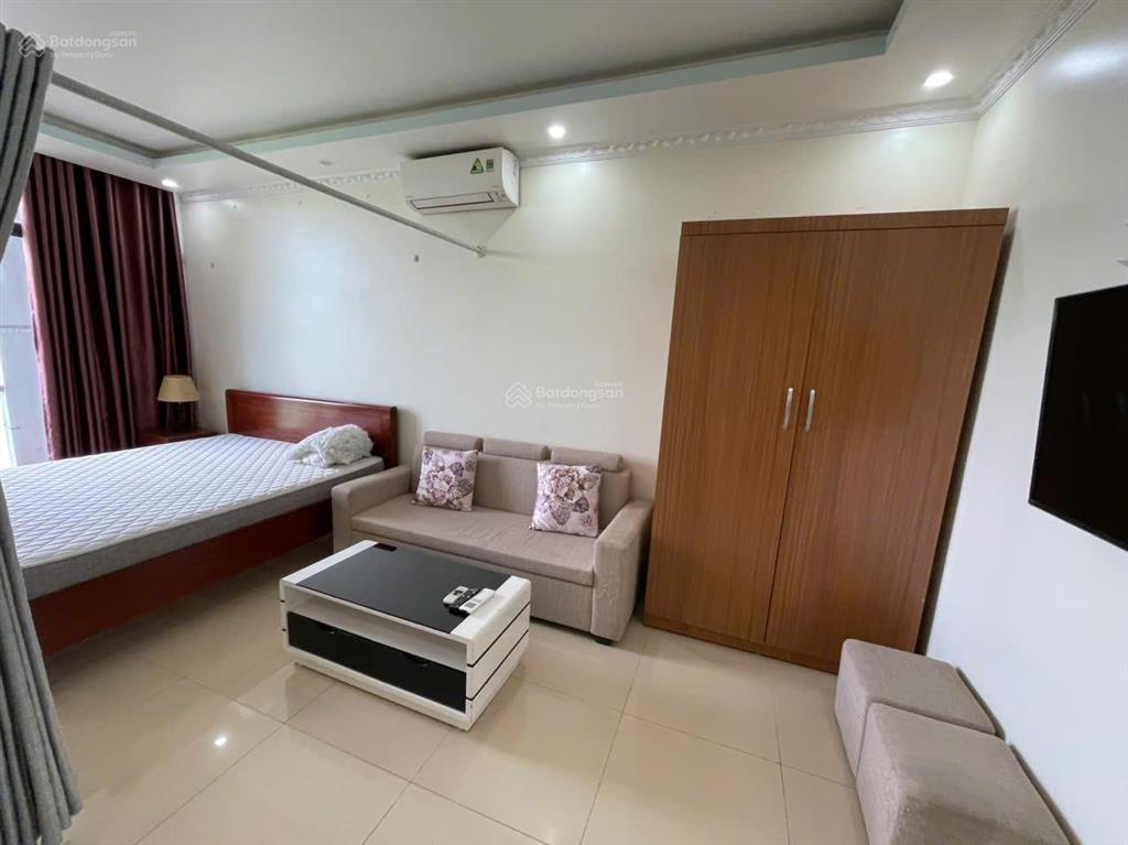 Cho thuê căn hộ waterfront city, 1 phòng ngủ rộng (40m²), có ban công thoáng.