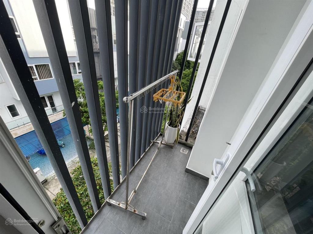 Cho thuê căn hộ dịch vụ waterfront city, 1 ngủ tách bếp (40m2).