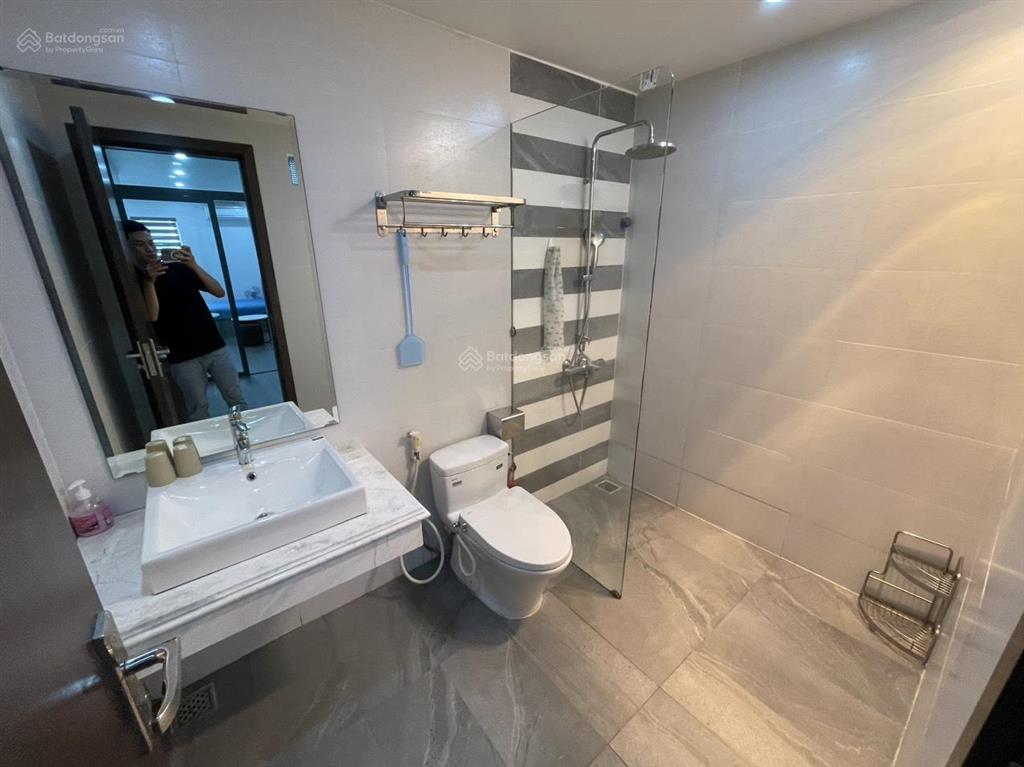 Cho thuê căn hộ dịch vụ waterfront city, 1 ngủ tách bếp (40m2).