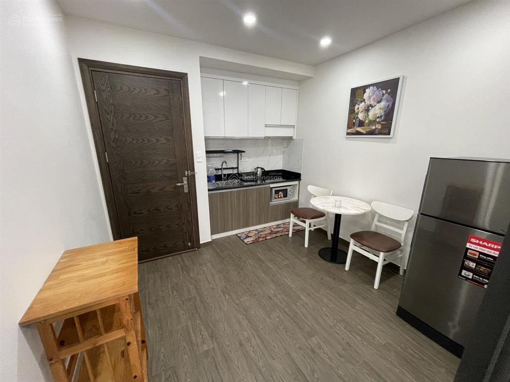 Cho thuê căn hộ 1 ngủ tách bếp rộng (42m2) waterfront city.