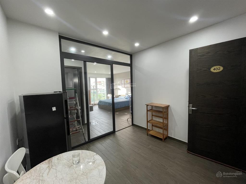 Cho thuê căn hộ 1 ngủ tách bếp rộng (42m2) waterfront city.