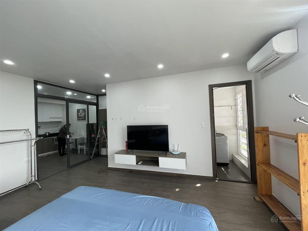 Cho thuê căn hộ 1 ngủ tách bếp rộng (42m2) waterfront city.