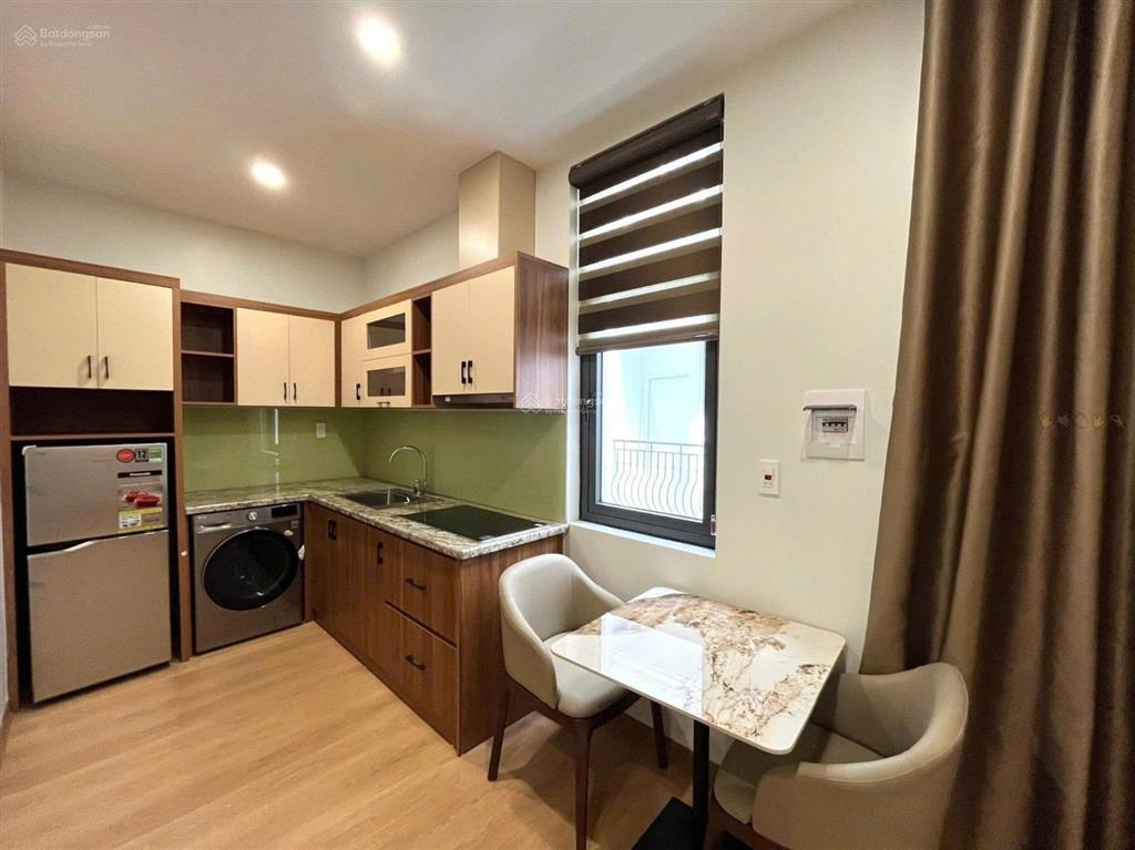 Cho thuê căn hộ dịch vụ 1 ngủ (studio) 30m2 vinhomes marina