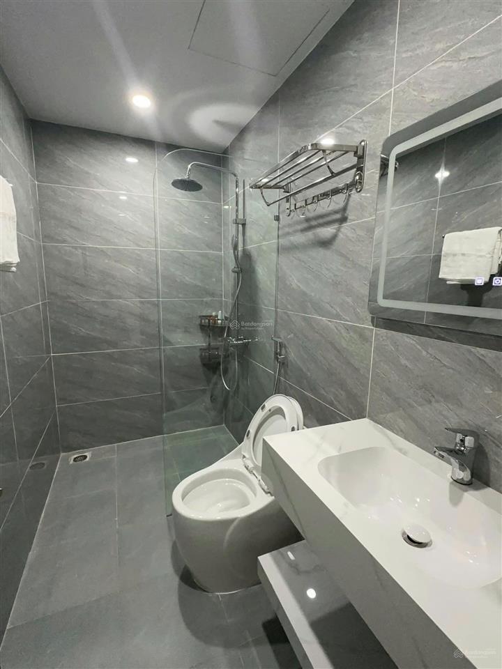 Cho thuê nhà nguyên căn văn cao, 4 phòng ngủ full đồ, dt 55m2 x 4 tầng.