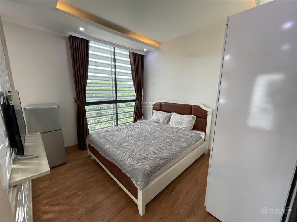 Cho thuê căn hộ 1 ngủ (35m2) waterfront city, có ban công thoáng.