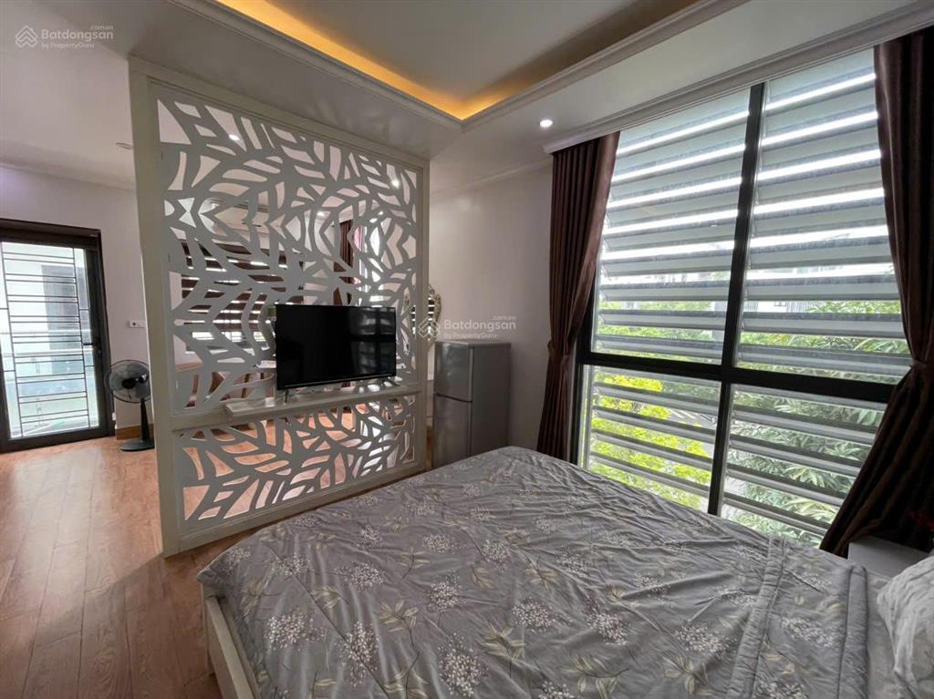 Cho thuê căn hộ 1 ngủ (35m2) waterfront city, có ban công thoáng.