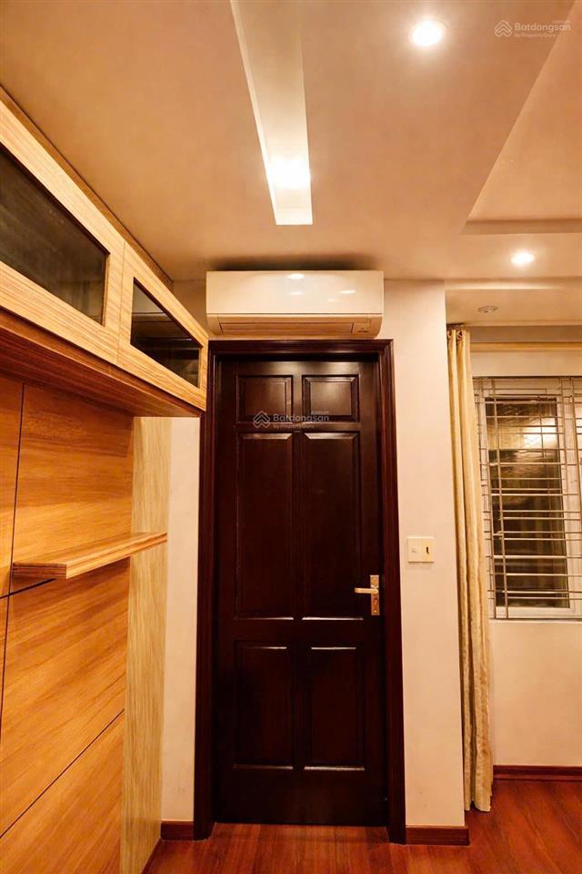 Cho thuê nhà khu phân lô văn cao, dt 90m2, 4 phòng ngủ full đồ.