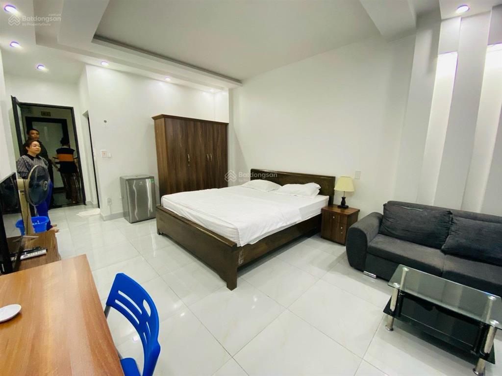Cho thuê nguyên căn phố văn cao, dt 75m2, 5 p.ngủ khép kín.