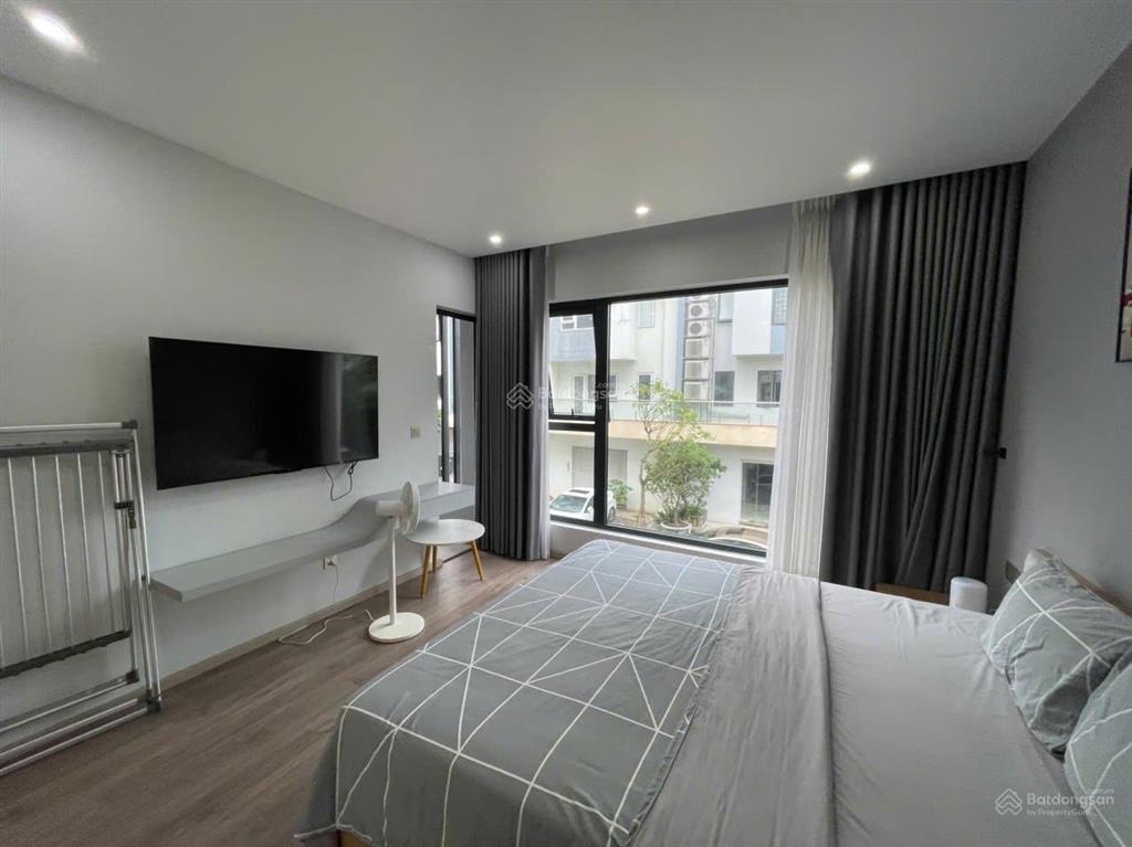 Cho thuê căn hộ dịch vụ waterfront city, 1 phòng ngủ (35m2), có ban công