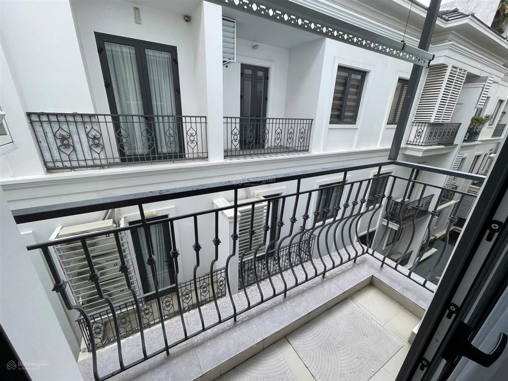 Cho thuê căn hộ dịch vụ vinhomes marina, 1 phòng ngủ (studio) 35m2.