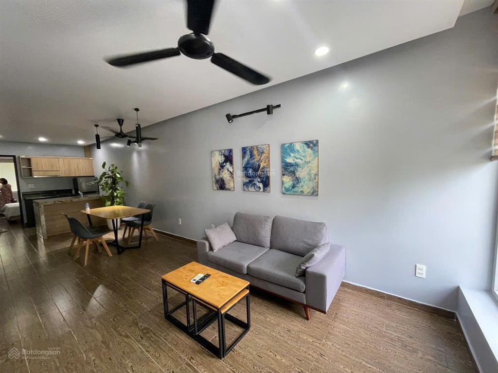 Cho thuê căn hộ dịch vụ 2 ngủ rộng waterfront city, dt 80m2.