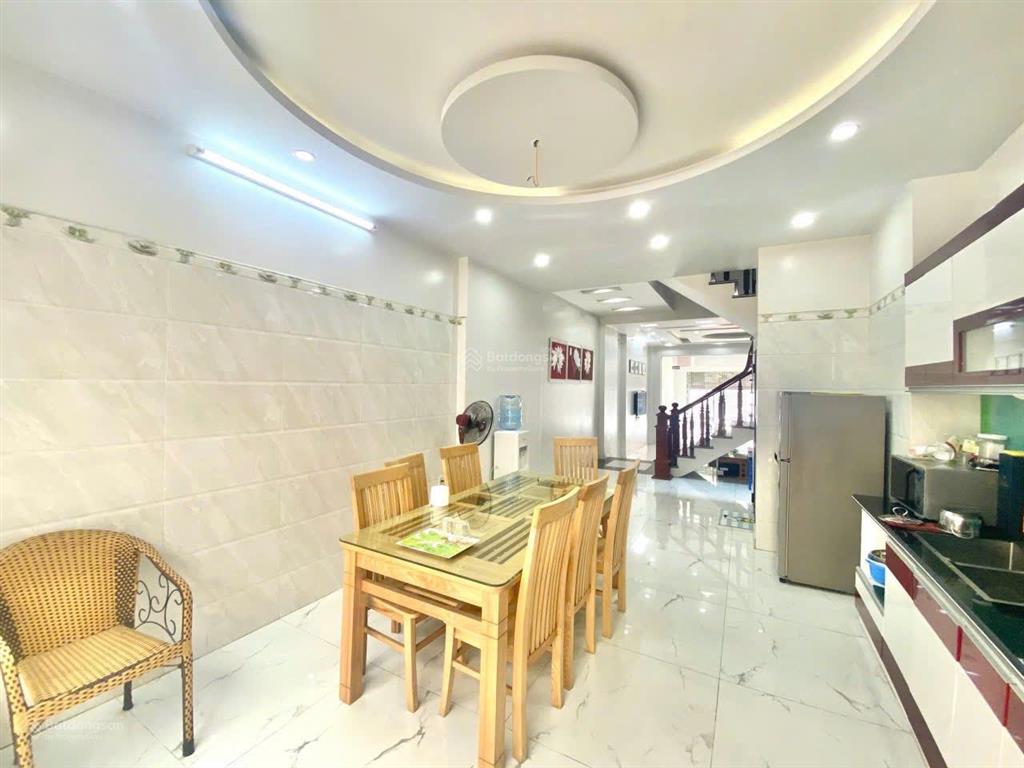 Cho thuê nhà nguyên căn phố văn cao, dt80m2, 5 ngủ khép kín.
