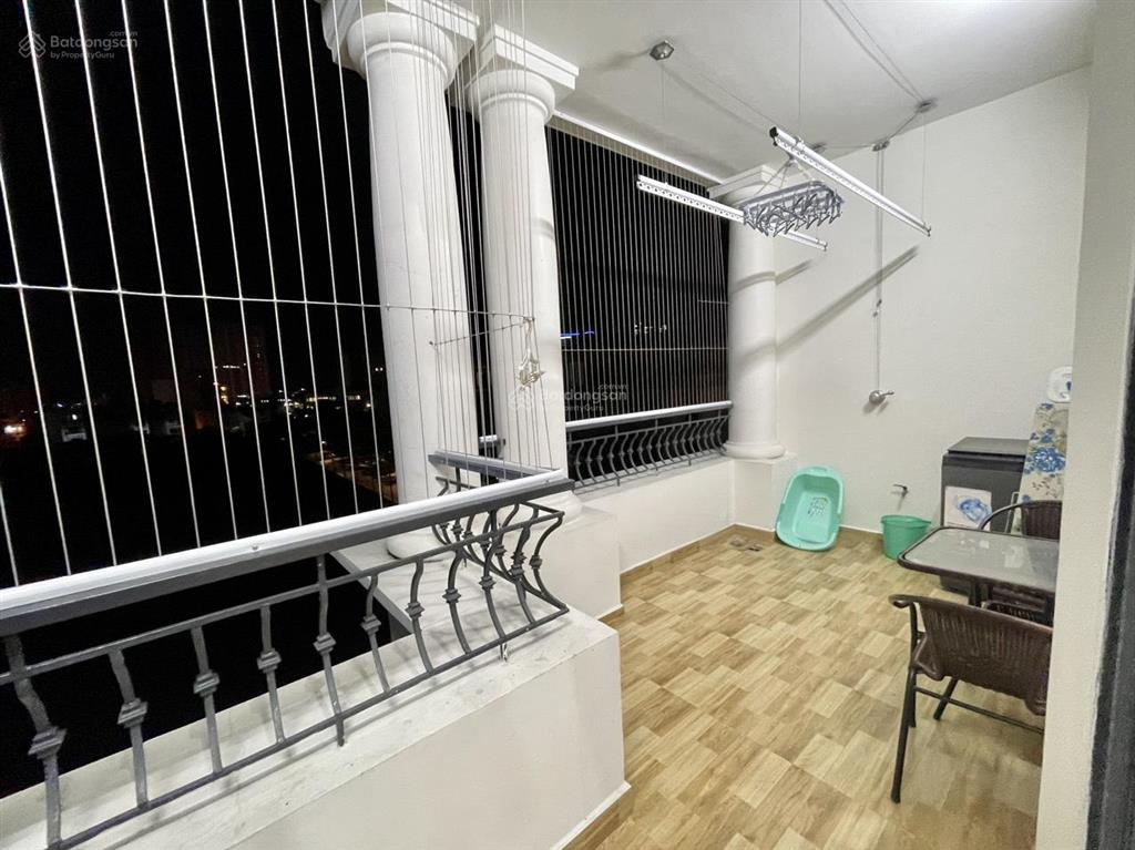 Cho thuê căn hộ dịch vụ 2 phòng ngủ rộng (70m2) vinhomes marina.