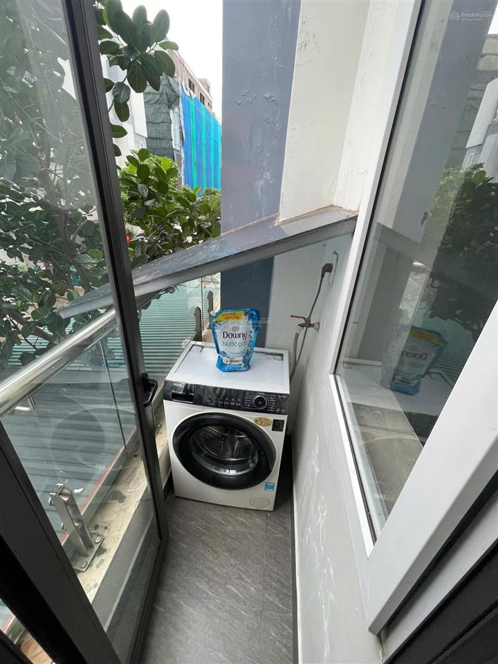 Cho thuê căn hộ dịch vụ 2 phòng ngủ rộng (80m2) tại waterfront city.
