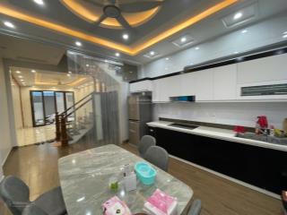 Cho thuê nhà phố văn cao, dt 60m2, 4 phòng ngủ, nội thất mới