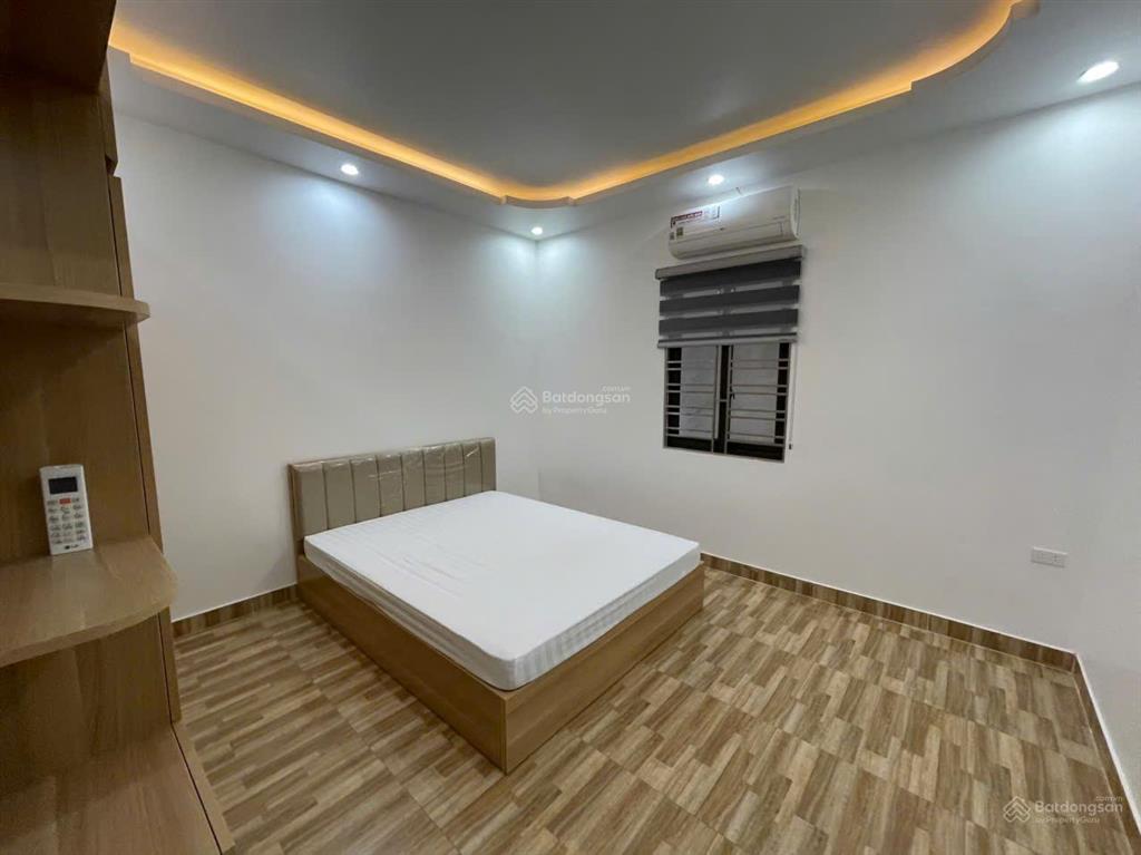 Cho thuê nhà phố văn cao, dt 60m2, 4 phòng ngủ, nội thất mới