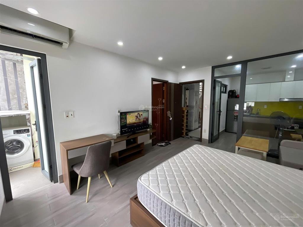 Cho thuê căn hộ cao cấp 1 ngủ full đồ tách bếp (40m2) waterfront city