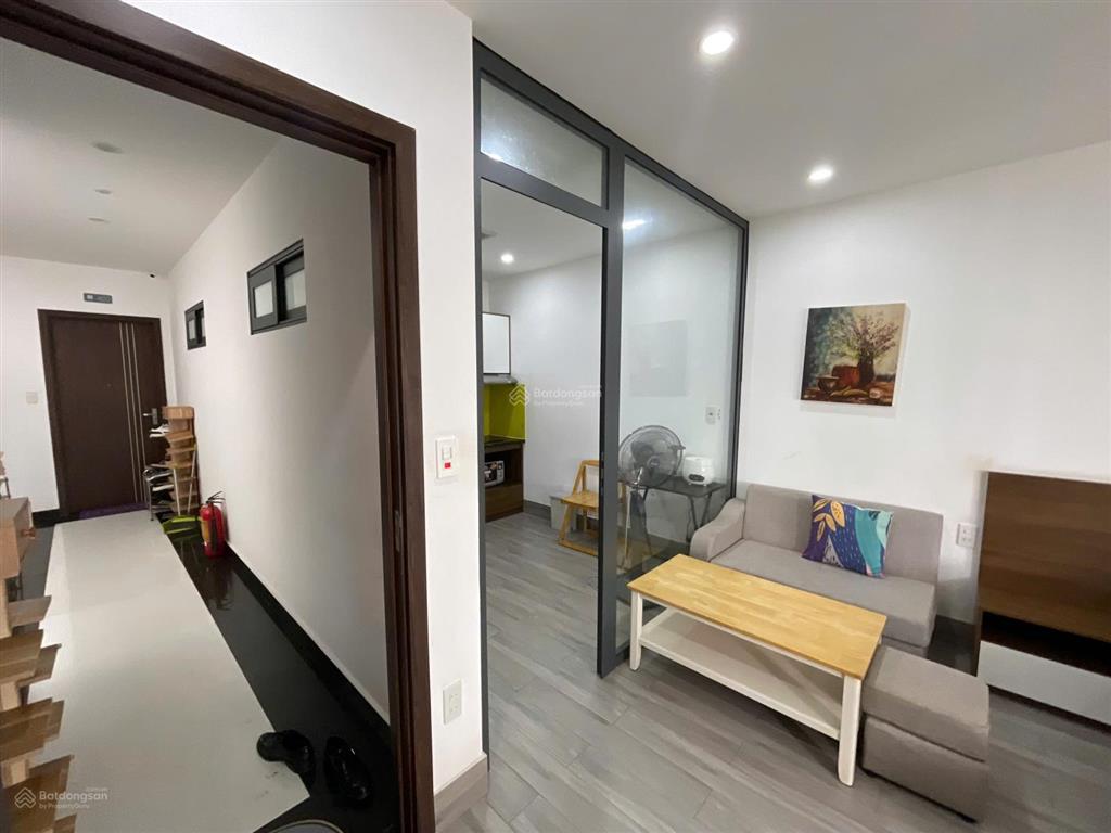 Cho thuê căn hộ cao cấp 1 ngủ full đồ tách bếp (40m2) waterfront city