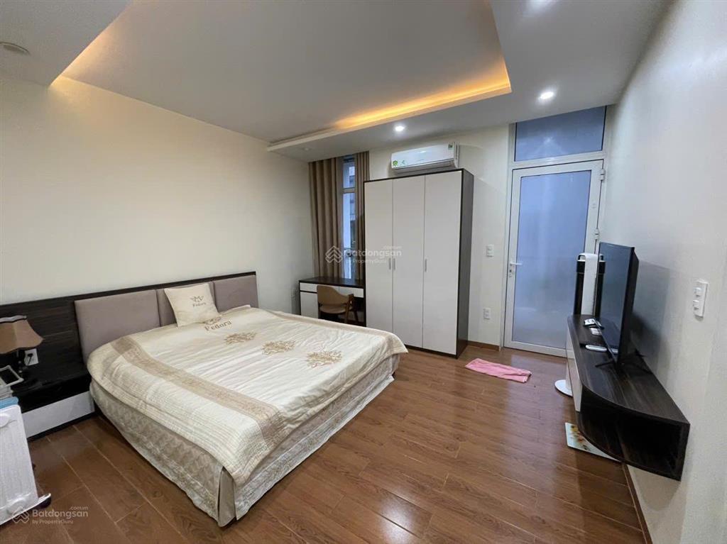 Cho thuê căn hộ dịch vụ 2 phòng ngủ rộng (80m2) waterfront city.