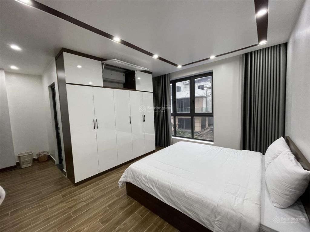Cho thuê căn hộ dịch vụ 1 ngủ (40m2) full đồ waterfront city.