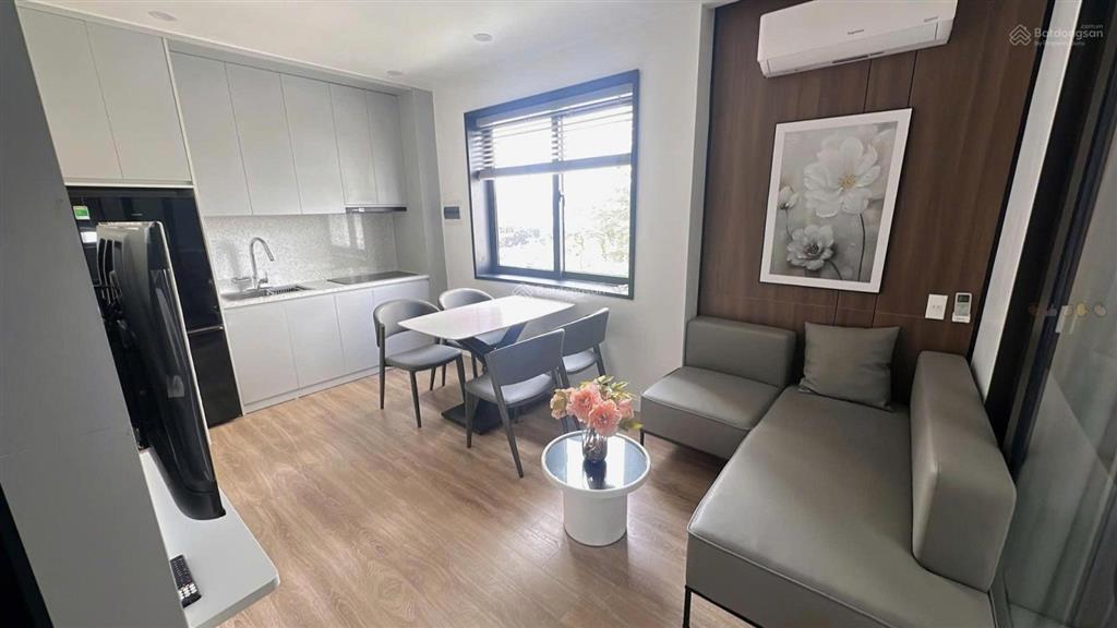 Cho thuê căn hộ cao cấp 1 ngủ full đồ rộng (40m2) waterfront city