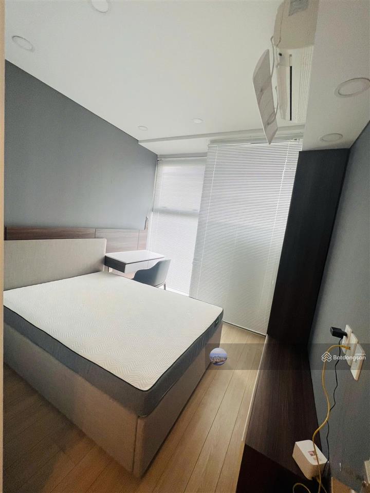 Bán căn 3pn  2wc waterina suite, view sông sài gòn, full nội thất có hđ thuê 33tr/th chỉ 16 tỷ