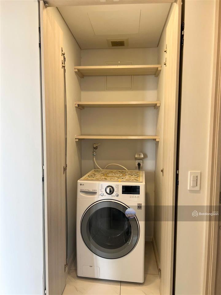 Bán căn 3pn  2wc waterina suite, view sông sài gòn, full nội thất có hđ thuê 33tr/th chỉ 16 tỷ