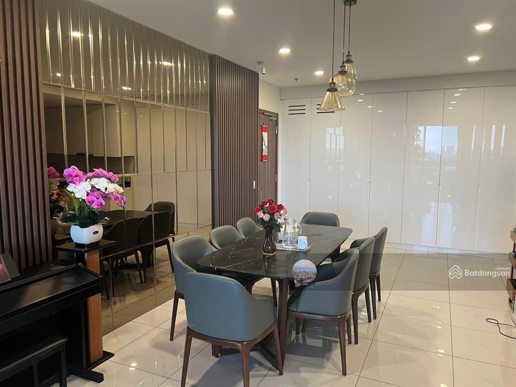 Bán căn 3pn  2wc waterina suite, view sông sài gòn, full nội thất có hđ thuê 33tr/th chỉ 16 tỷ