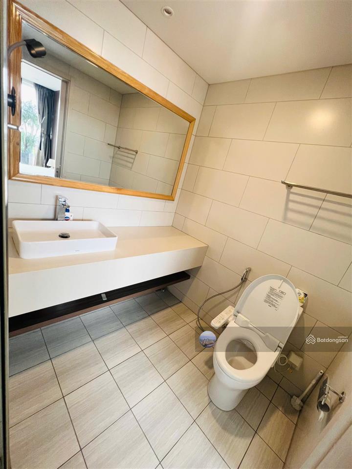 Bán căn 3pn  2wc waterina suite, view sông sài gòn, full nội thất có hđ thuê 33tr/th chỉ 16 tỷ