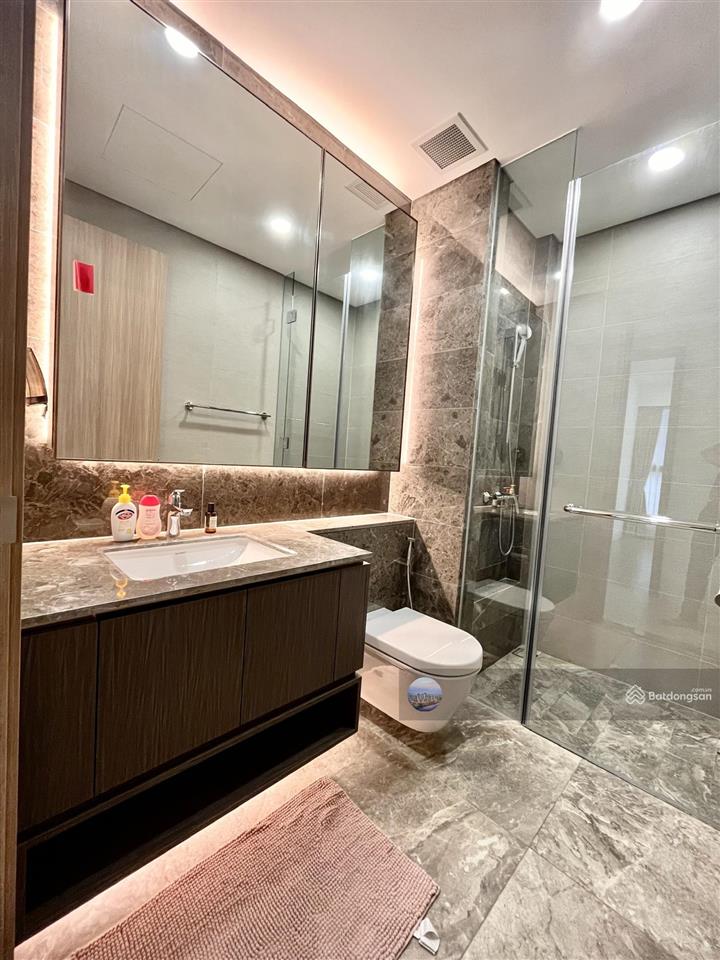 Bán căn 1pn  64m2 the river thủ thiêm, view đông nam nội thất cơ bản giá chỉ 11,5 tỷ