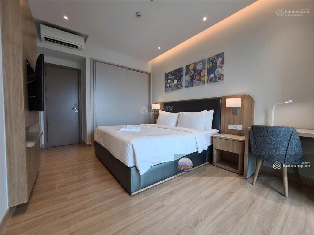 Bán căn 2pn  94m2 zenity q1  capitaland  nhà nội thất cơ bản giá chỉ 9,9 tỷ