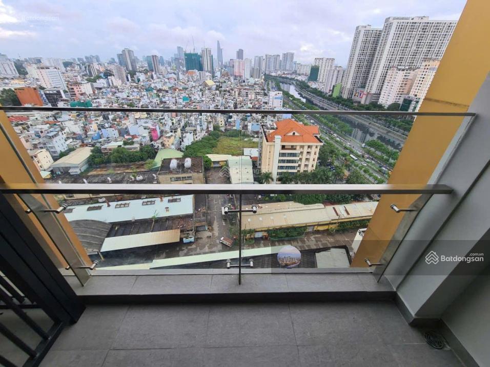 Bán căn 2pn  94m2 zenity q1  capitaland  nhà nội thất cơ bản giá chỉ 9,9 tỷ